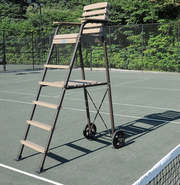 Tennis umpire chair